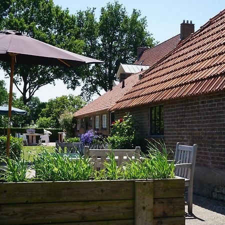 Bed and Breakfast Het Leeuwterveld à Sint Jansklooster Extérieur photo