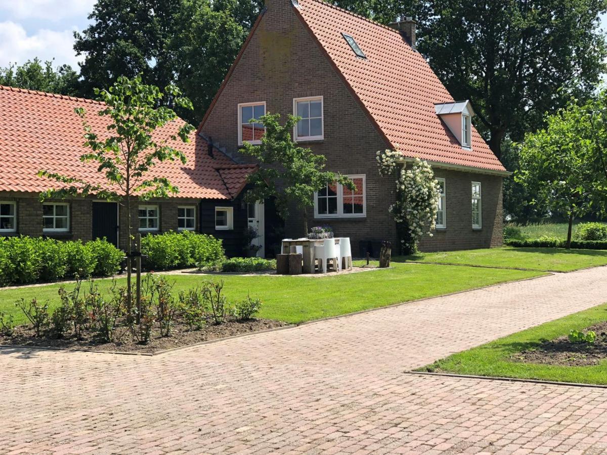 Bed and Breakfast Het Leeuwterveld à Sint Jansklooster Extérieur photo